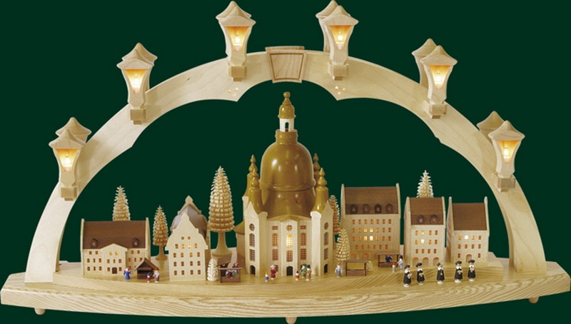 Candle arch Frauenkirche with Striezelmarkt by Richard Glässer_1