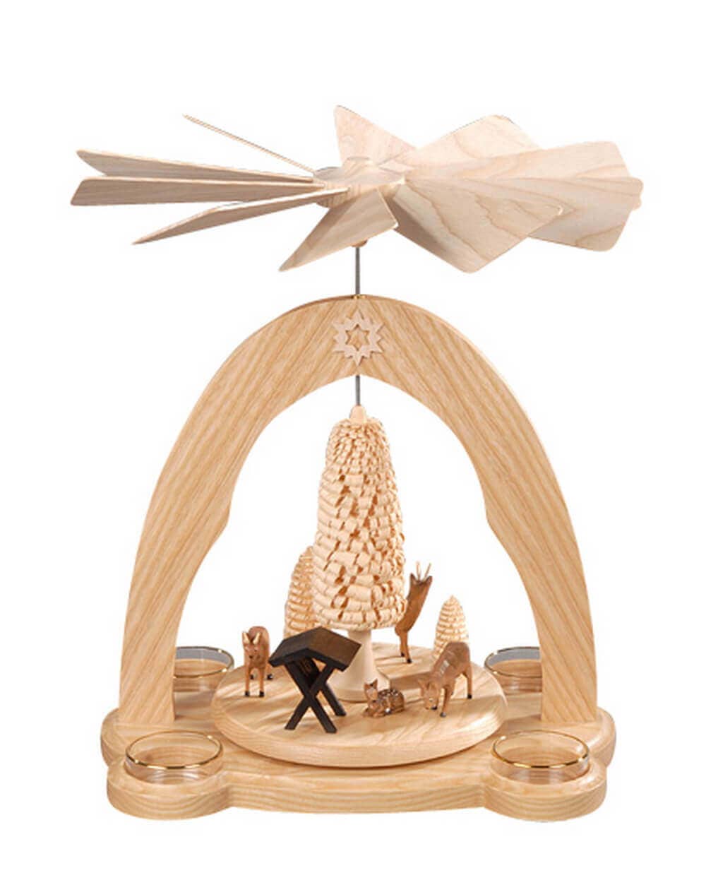 Tealight pyramid manger with hooped animals, 28 cm by Albin Preißler
