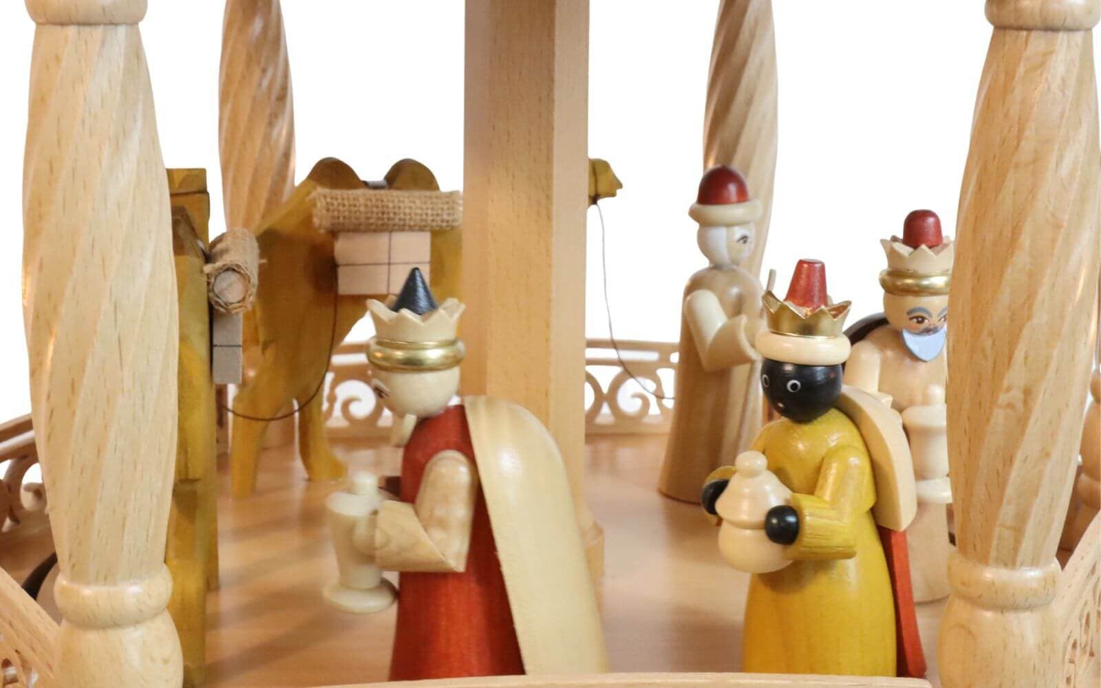 Christmas pyramid with Holy Story, 5 - storey, electric by Richard Glässer_pic3