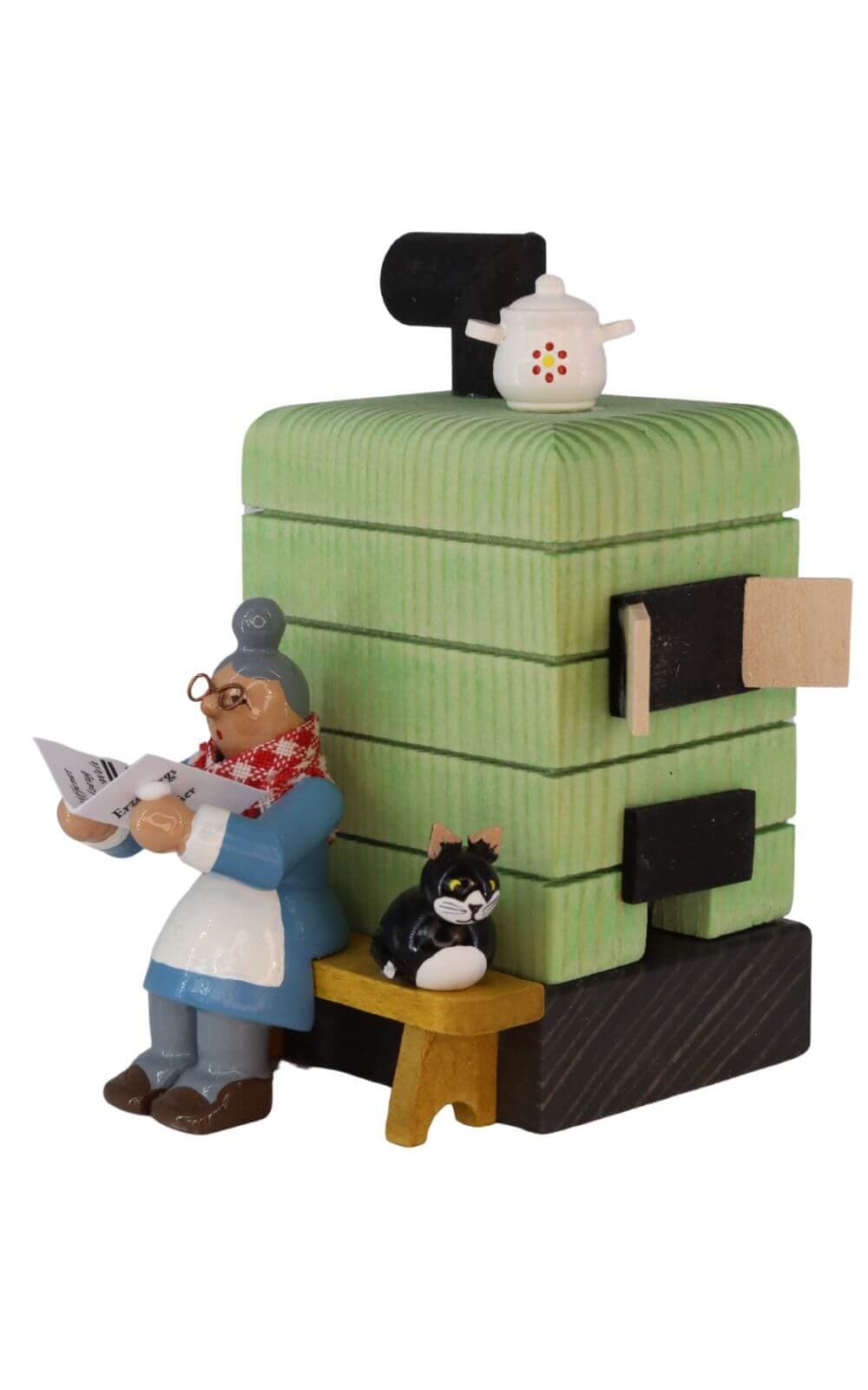 Smoking man Grandma at the tiled stove, 10 cm by Richard Glässer