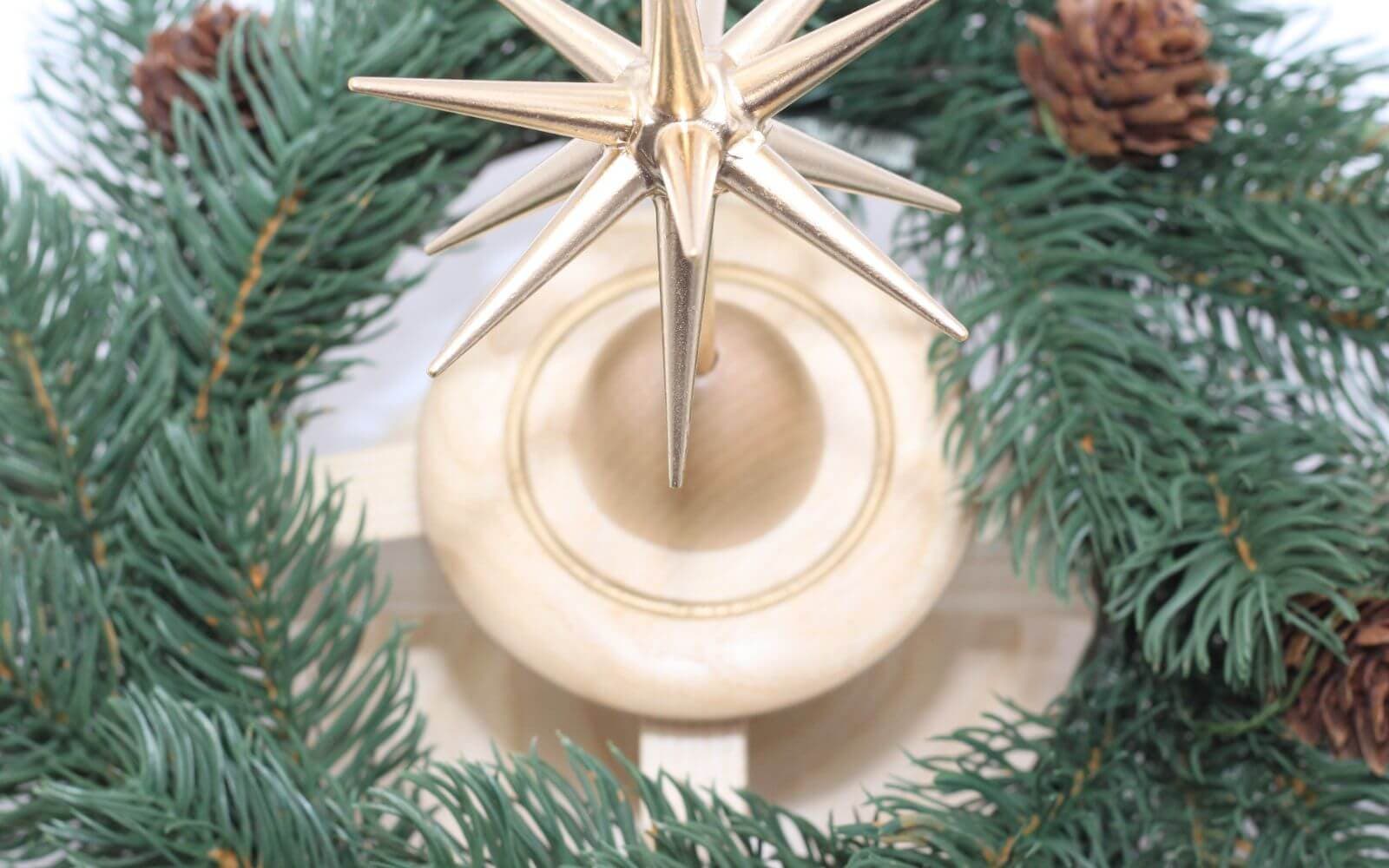 Advent candlestick with poinsettia and fir wreath, nature by Albin Preißler_pic3