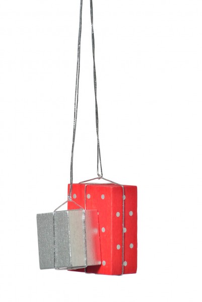 KWO Christbaumschmuck Pakete in rot und silber zum Hängen fürd den Weihnachtsbaum